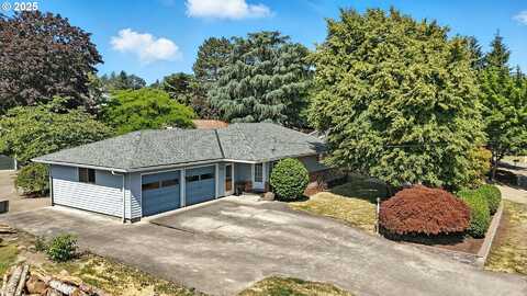 3216 OAKCREST DR, Forest Grove, OR 97116