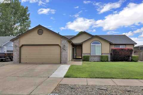 2451 BOWTIE AVE, Eugene, OR 97404