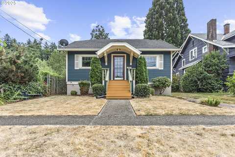 504 ABERNETHY RD, Oregon City, OR 97045