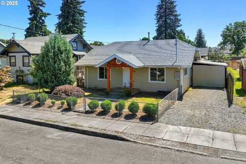 213 ENGLE AVE, Molalla, OR 97038