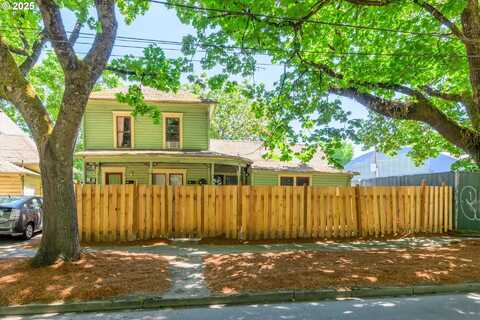 427 WASHINGTON ST, Eugene, OR 97401