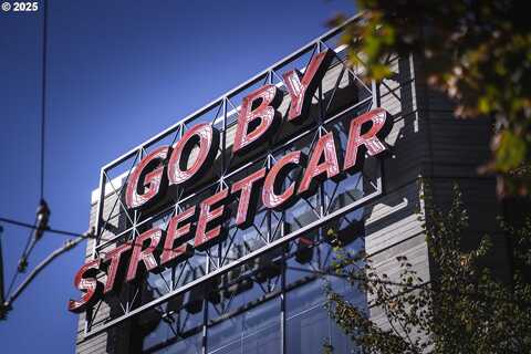 1030 NW 12TH AVE, Portland, OR 97209