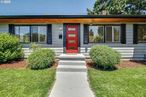 4429 SE RAYMOND ST, Portland, OR 97206