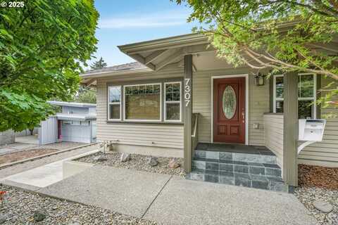 7307 SW CAPITOL HWY, Portland, OR 97219