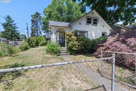 2000 HARNEY ST, Vancouver, WA 98660