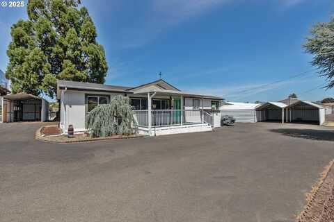 5110 GRANGE RD, Roseburg, OR 97471