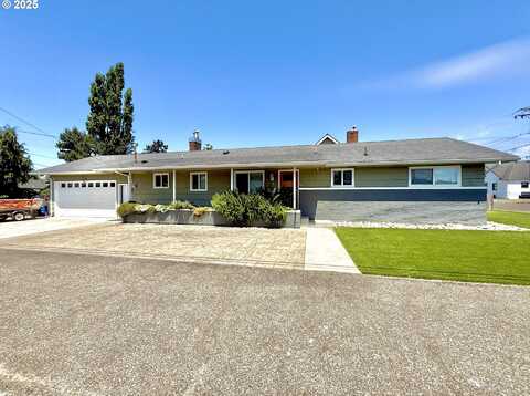 1614 5TH ST, Tillamook, OR 97141