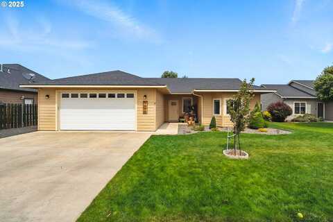 1908 SW 2ND DR, Pendleton, OR 97801