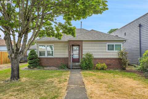 217 N MOLALLA AVE, Molalla, OR 97038