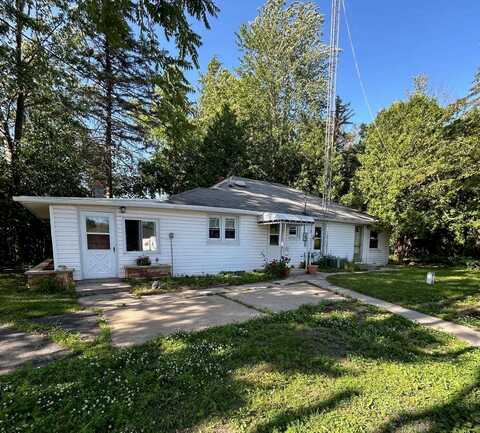 6680 N Meridian, Hope, MI 48628