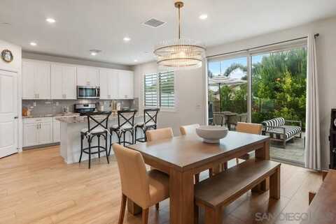 1569 Wildgrove Way, Vista, CA 92081