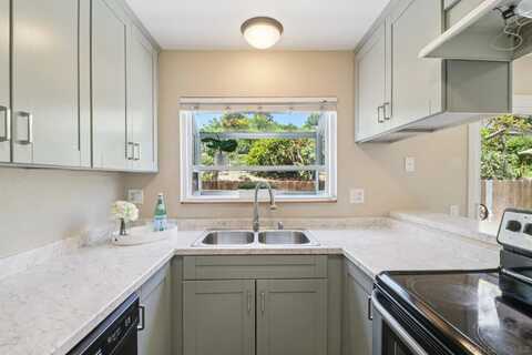 5890 Reo Ter. unit: C, San Diego, CA 92139