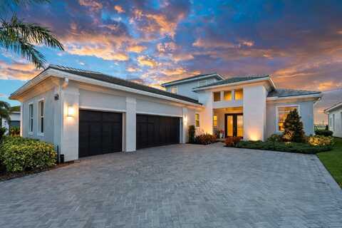 8650 SW Felicita Way, Port Saint Lucie, FL 34987