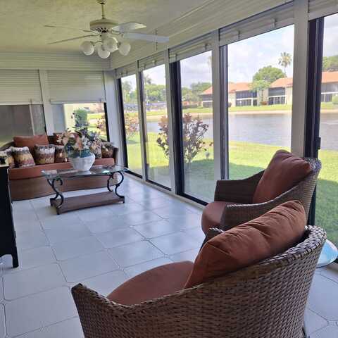 10231 N Circle Lake Drive, Boynton Beach, FL 33437
