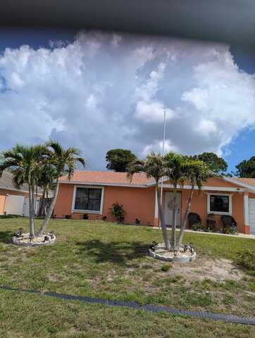 2351 SE Fruit Avenue, Port Saint Lucie, FL 34952