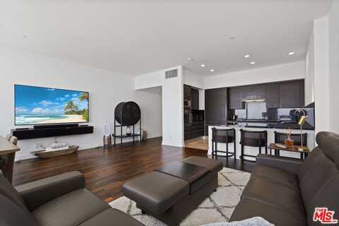 900 W Olympic Blvd, Los Angeles, CA 90015