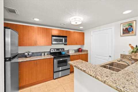 158 SW Peacock Boulevard, Port Saint Lucie, FL 34986