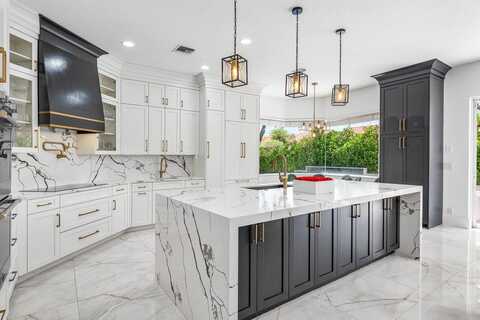 9755 Parkview Avenue, Boca Raton, FL 33428