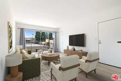 14560 Clark St, Sherman Oaks, CA 91411