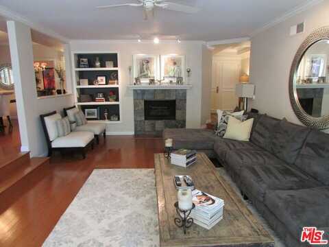 1550 Greenfield Ave, Los Angeles, CA 90025