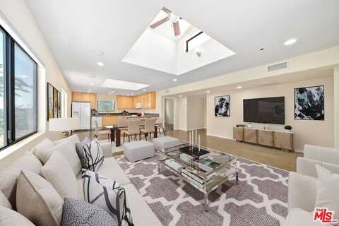 6815 BAIRD AVE, RESEDA, CA 91335