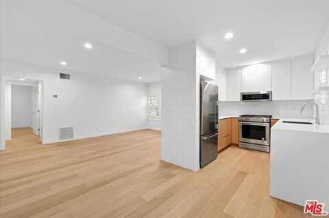 612 Huntley Dr, West Hollywood, CA 90069