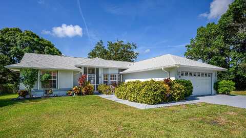 881 Foster Avenue, Sebastian, FL 32958