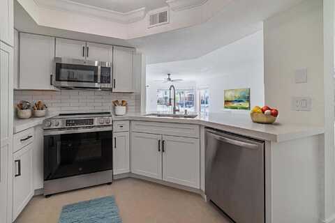 815 W Boynton Beach Boulevard, Boynton Beach, FL 33426
