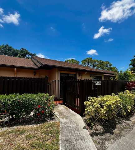 615 Sea Pine Way, Greenacres, FL 33415