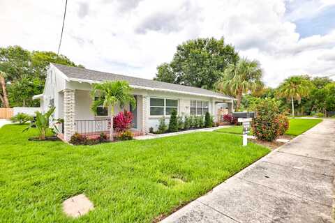 1004 Boston Avenue, Fort Pierce, FL 34950