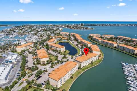 9 Harbour Isle Drive E, Fort Pierce, FL 34949