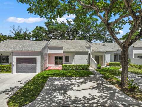 268 Sunshine Boulevard, Royal Palm Beach, FL 33411