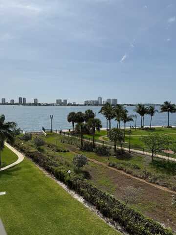 801 Lake Shore 411 Drive, Lake Park, FL 33403