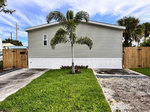 2848 Banyan Lane Lane, West Palm Beach, FL 33403