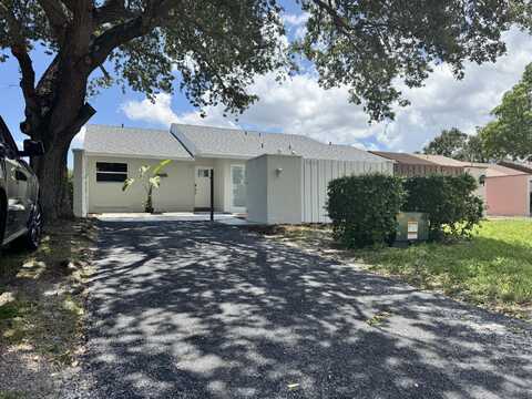 5660 Biscayne Drive, Greenacres, FL 33463