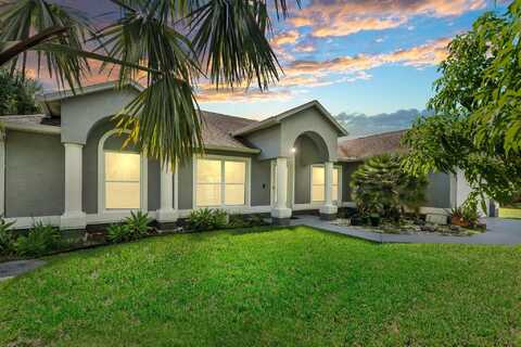 1901 SW Diamond Street, Port Saint Lucie, FL 34953