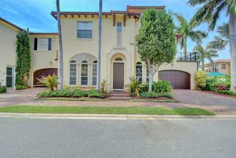 81 Via Poinciana Street, Boca Raton, FL 33487
