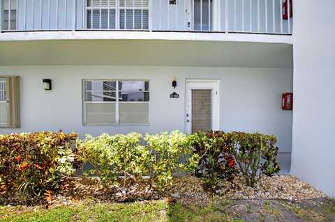 102 Normandy Lane, Delray Beach, FL 33484