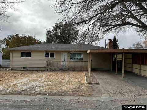 182 El Rancho Drive, Rawlins, WY 82301