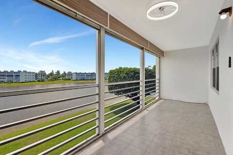3075 Guildford E, Boca Raton, FL 33434