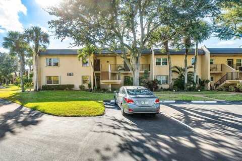 148 Lake Constance Drive, West Palm Beach, FL 33411