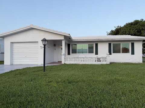 124 SW 9th Street, Boynton Beach, FL 33426