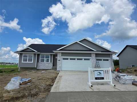 3329 Center Court, Robins, IA 52328
