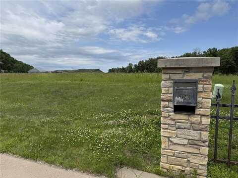 2240 Clubhouse Drive, Lake City, MN 55041