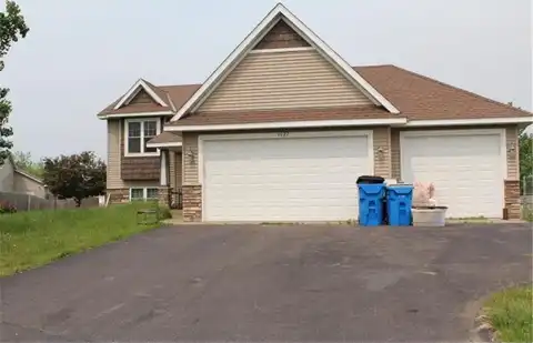 1027 Taft Street S, Cambridge, MN 55008