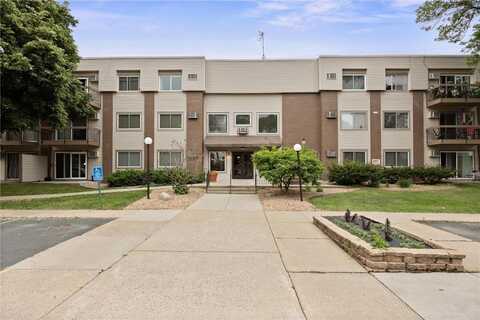 2800 Hillsboro Avenue N, New Hope, MN 55427