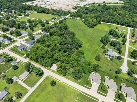 Maple Street, Robins, IA 52328