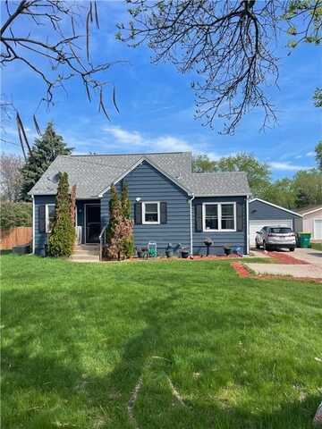 1708 69th Avenue N, Brooklyn Center, MN 55430