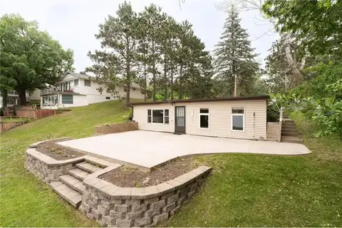 31512 London Drive NE, Cambridge, MN 55008