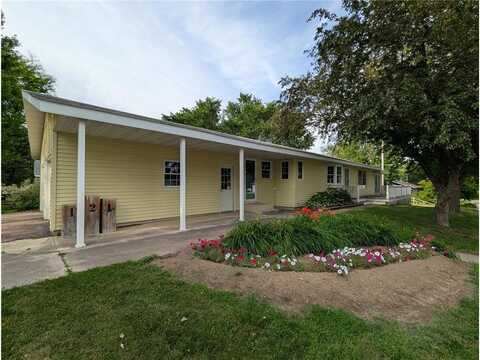 121 W Rowena Street, Ivanhoe, MN 56142